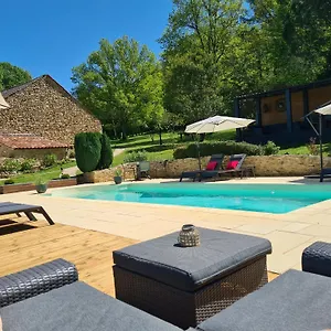  Holiday home Larroque Haute